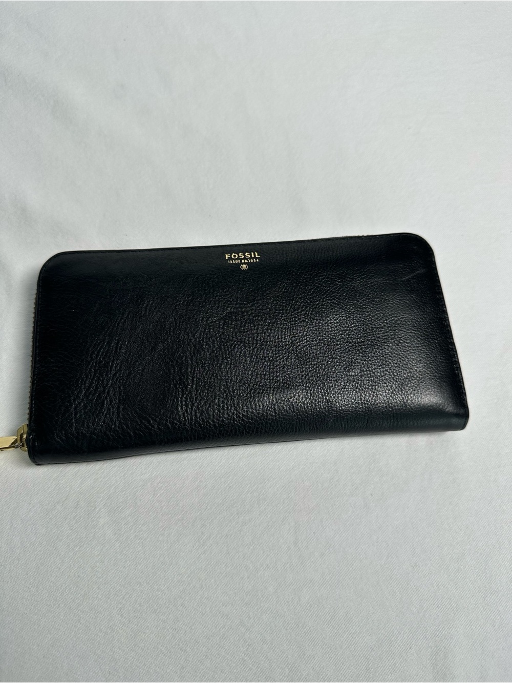 Fossil Sydney Black Leather Zip-Around Clutch Wallet